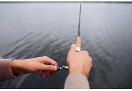 Jak prowadzić i łowić ryby na woblera?